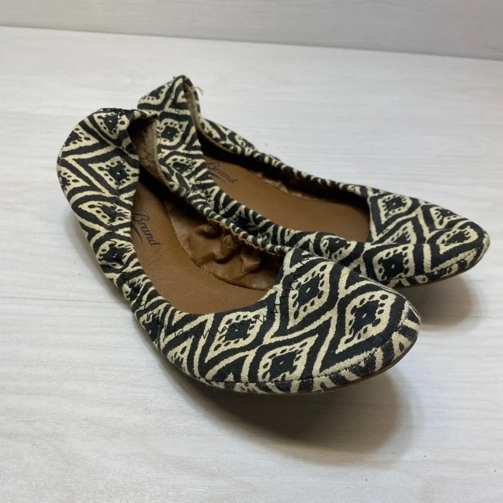 Lucky Brand Womens 9.5 Erin Ballet Flats Ikat Geometric Black‎ Cream Fabric